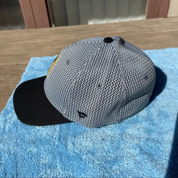 🎉HP🎉 BNWOT NHL Vegas Golden Knights Hat - Picture 3 of 6